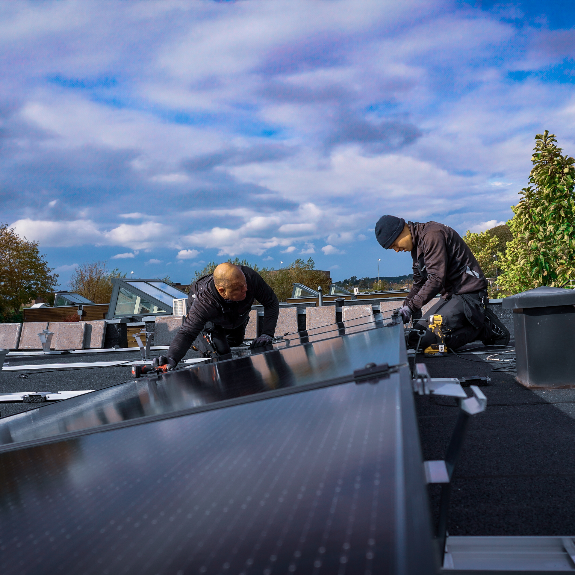 Montering af solceller på taget 